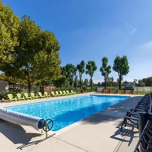 L'oasis Des Dombes Camping Ambérieux-en-Dombes