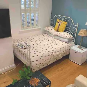  Privatunterkunft Mock Georgian, Modern Hackney Delight Großbritannien