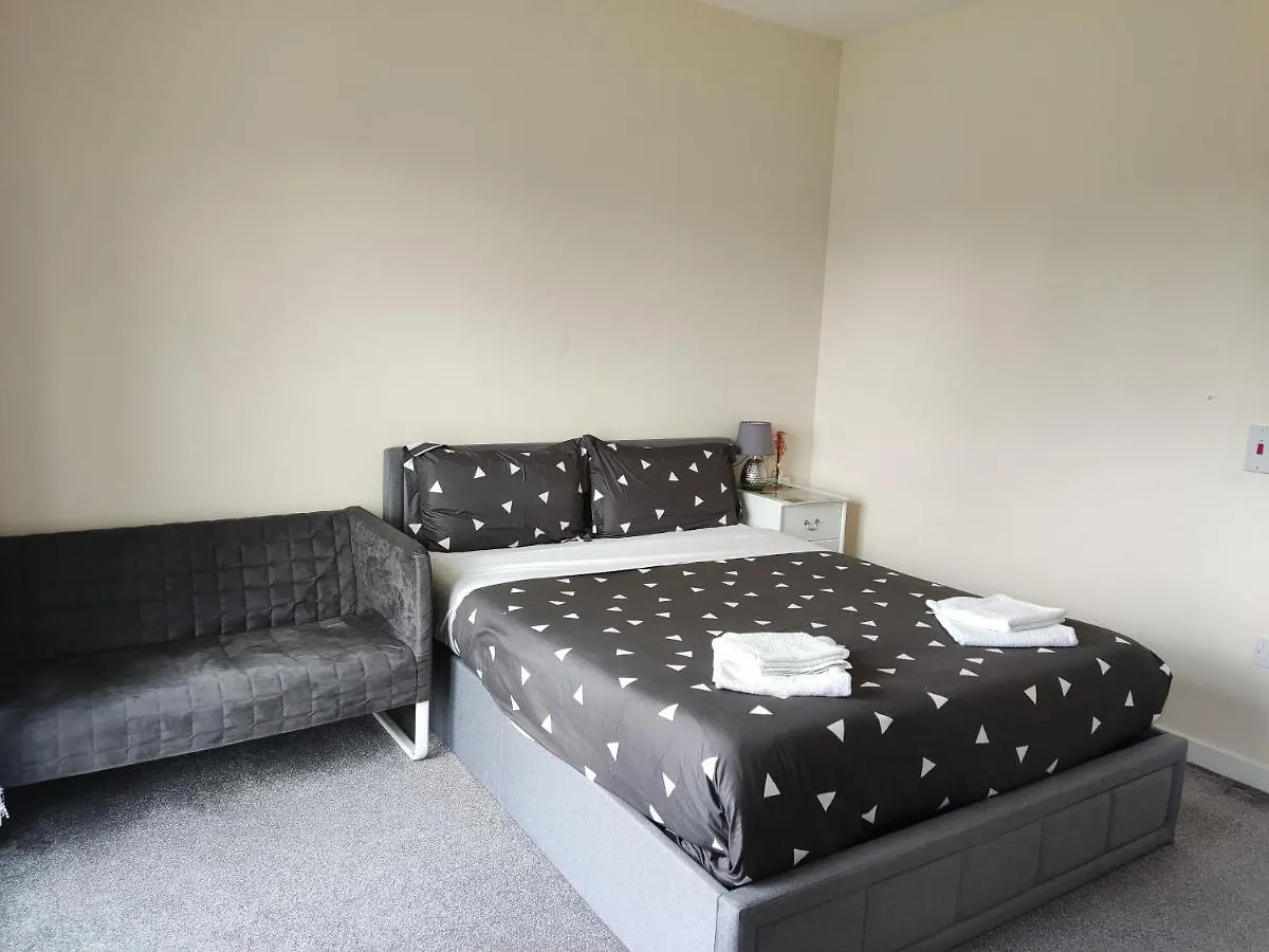 My Room Edinburgh Homestay
