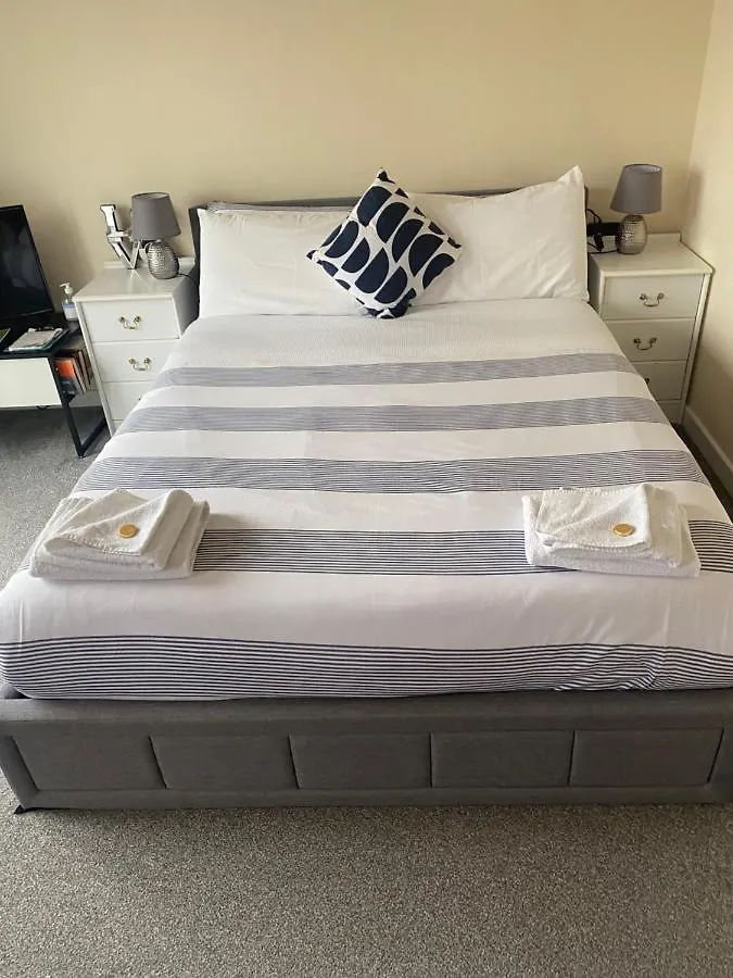 My Room Edinburgh Homestay